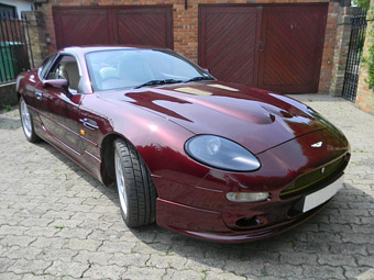 Aston Martinb.jpeg