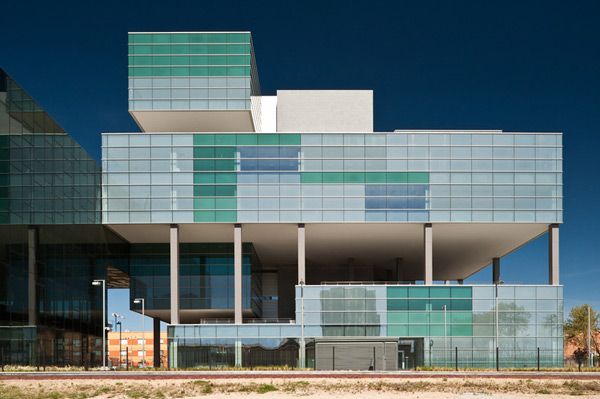 Isozaki_3.jpg