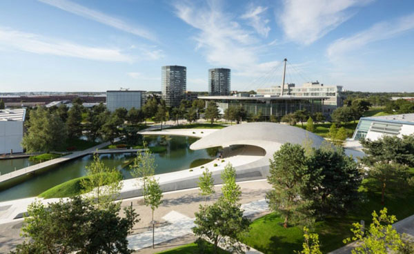 Porsche_Pavilion_03.jpg