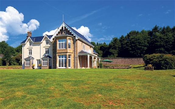 Bertrandrussell home.jpg