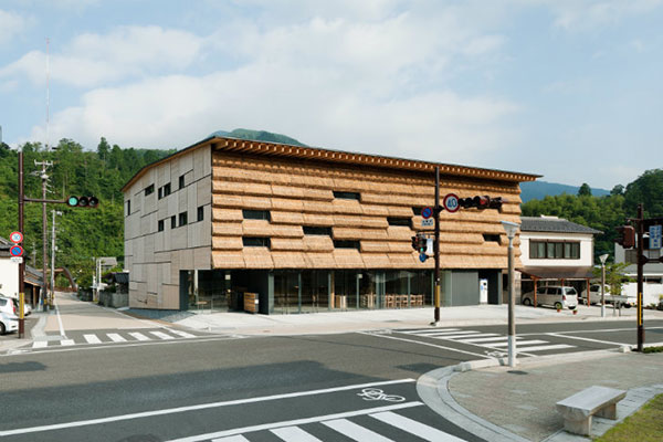Yushara-Marche-Kengo-Kuma-Associates-3.jpg