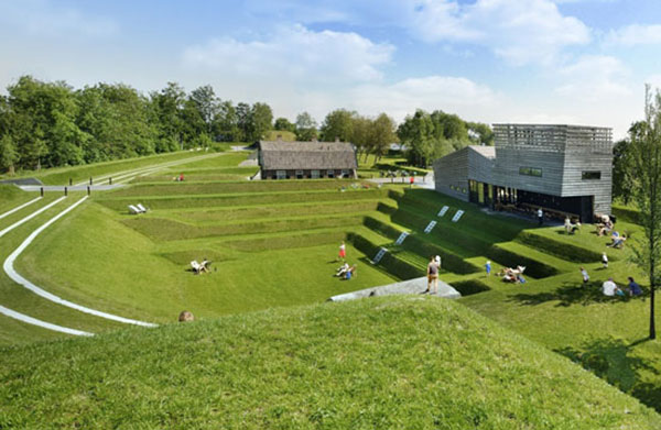 500de84128ba0d609d000035_fort-werk-aan-t-spoel-rietveld-landscape_rob6932rl.jpg