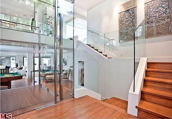 jane-fonda-richard-perry-buy-house-2-610x457.jpg