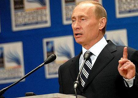 Удовлетворенный решением НАТО по украинско-грузинскому вопросу, Путин в своем 20-минутном выступлении ни разу не упомянул об американской ПРО в ЦВЕ. Источник: natoaktual.cz
