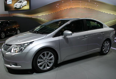 toyota_avensis_2009-big.jpg