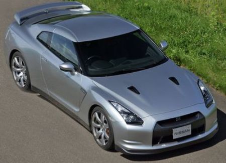 thumb_2008_Nissan_GT_R_1.jpg